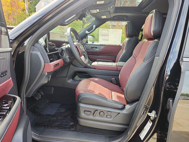 new 2025 INFINITI QX80 car, priced at $109,163