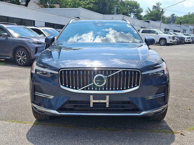 used 2022 Volvo XC60 car, priced at $34,881