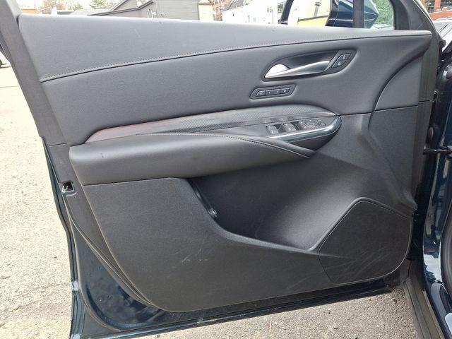 used 2024 Cadillac XT4 car