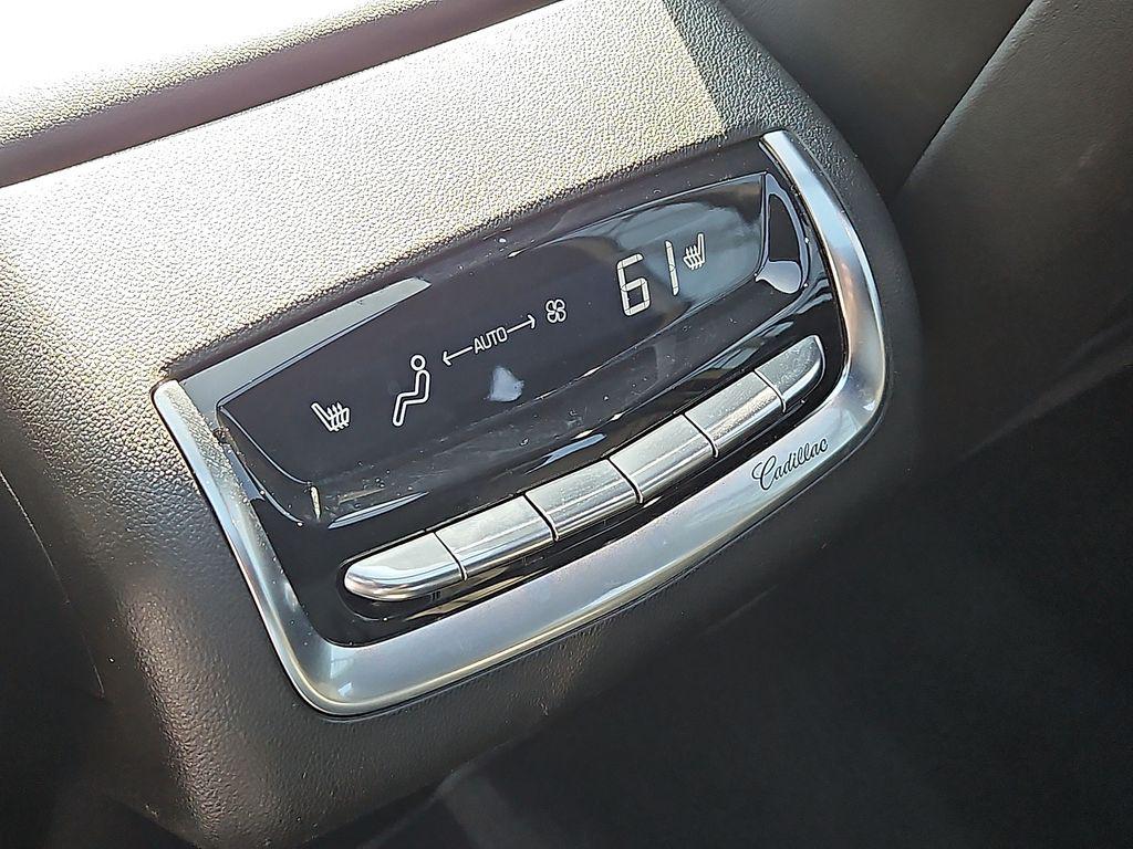 used 2024 Cadillac XT6 car, priced at $48,250