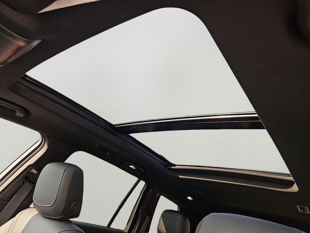 used 2024 Cadillac XT6 car, priced at $47,475