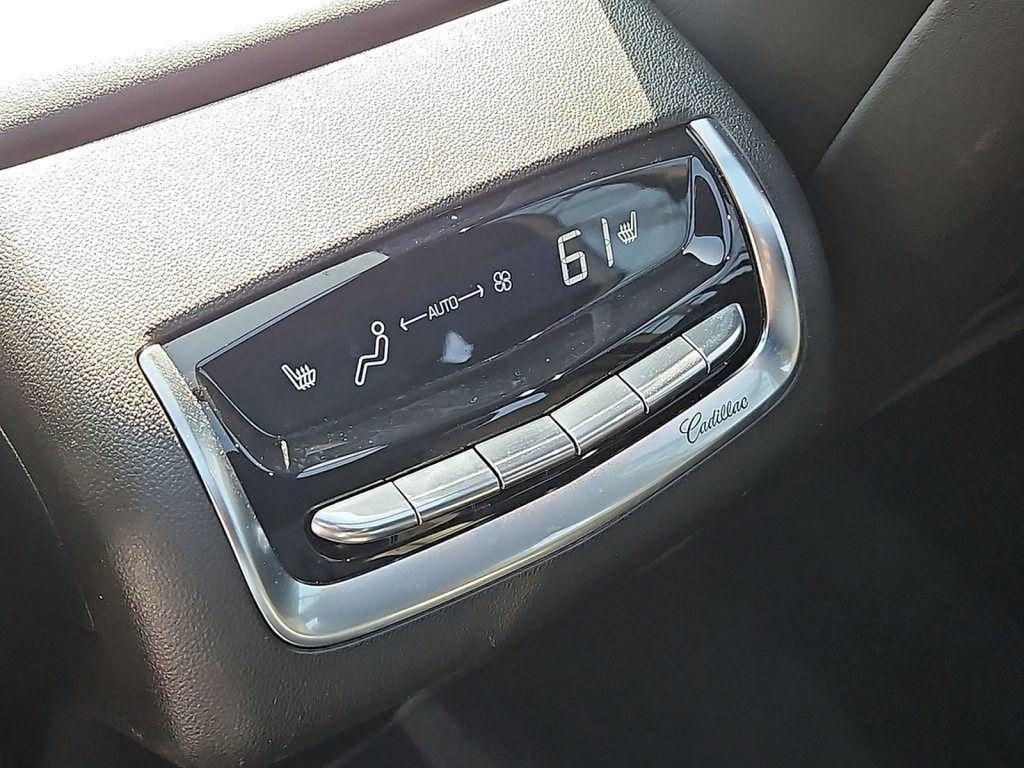 used 2024 Cadillac XT6 car, priced at $47,475