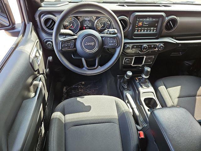 used 2022 Jeep Wrangler Unlimited car, priced at $29,250