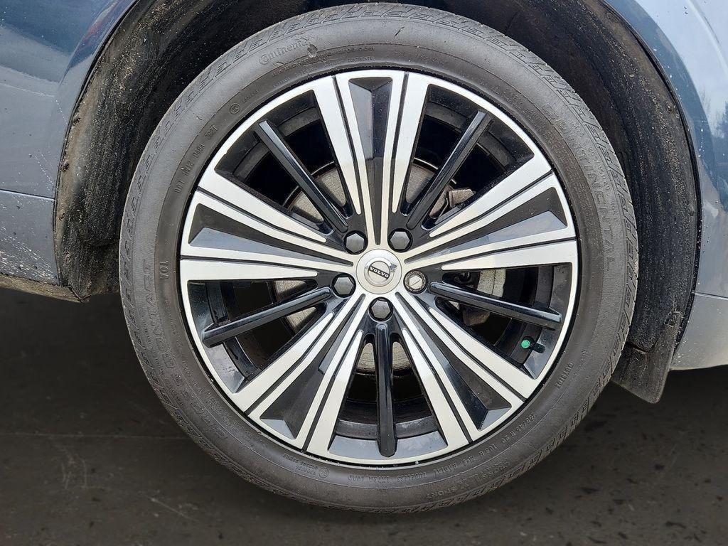 used 2022 Volvo XC60 car, priced at $38,975