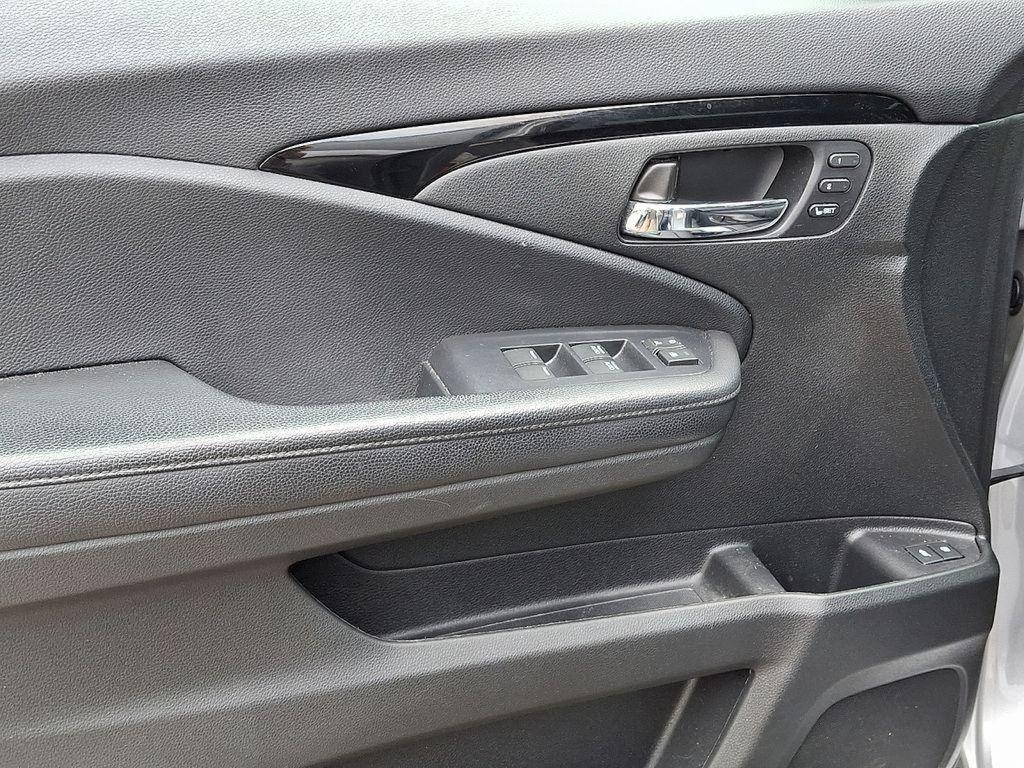 used 2019 Honda Pilot car, priced at $27,500