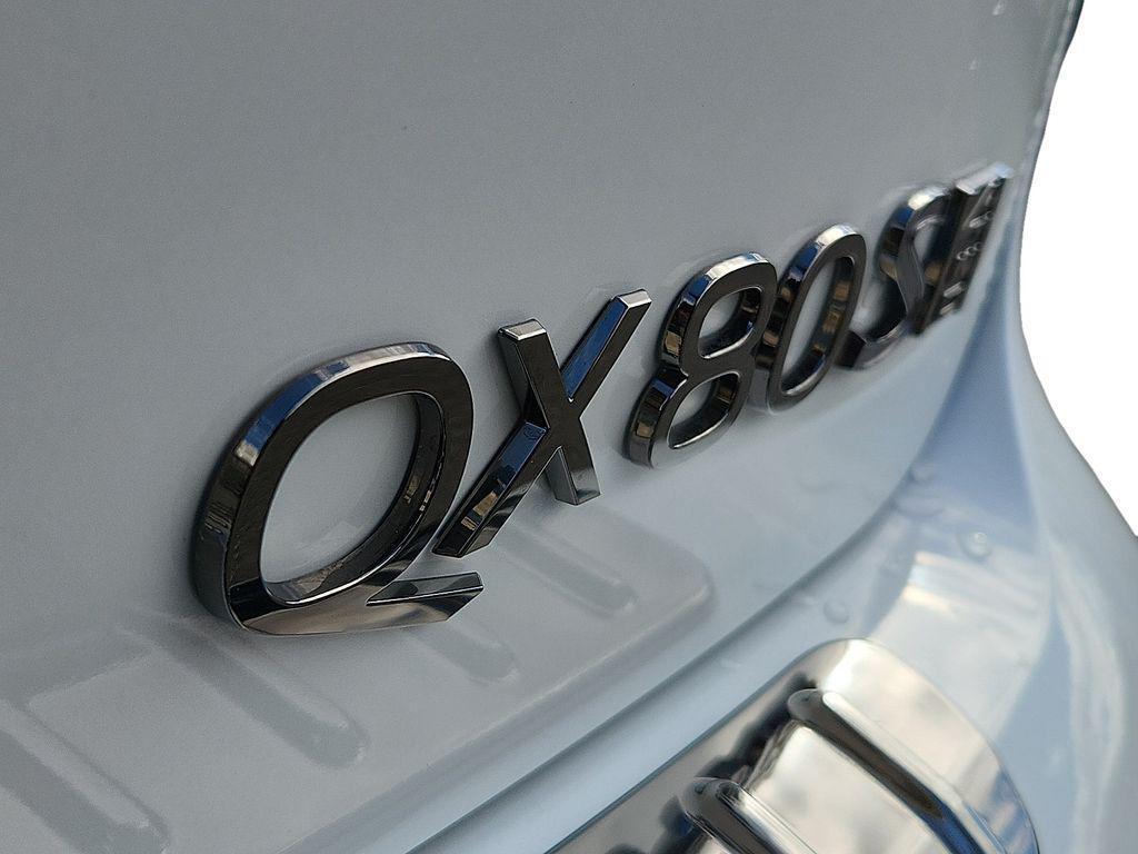 new 2026 INFINITI QX80 car, priced at $106,525