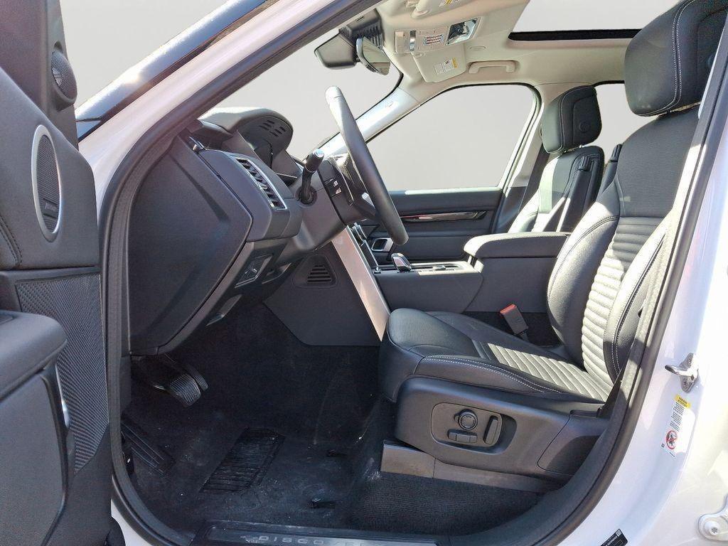 used 2024 Land Rover Discovery car, priced at $44,475