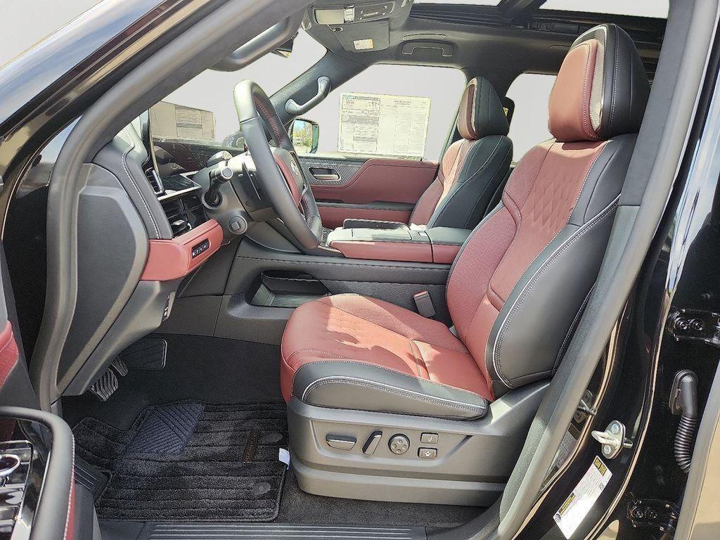 new 2025 INFINITI QX80 car, priced at $108,001