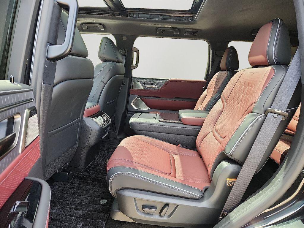 new 2025 INFINITI QX80 car, priced at $108,001