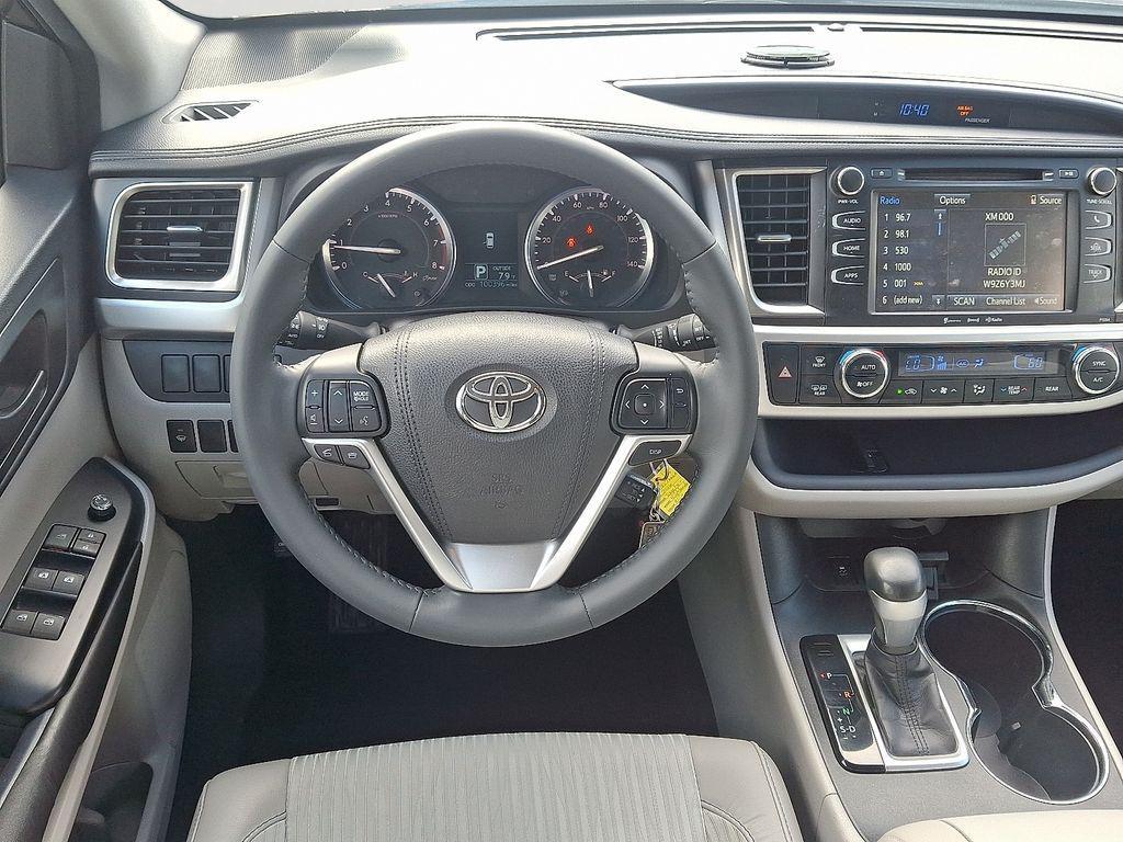 used 2016 Toyota Highlander car, priced at $19,000