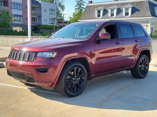 used 2021 Jeep Grand Cherokee car, priced at $27,136