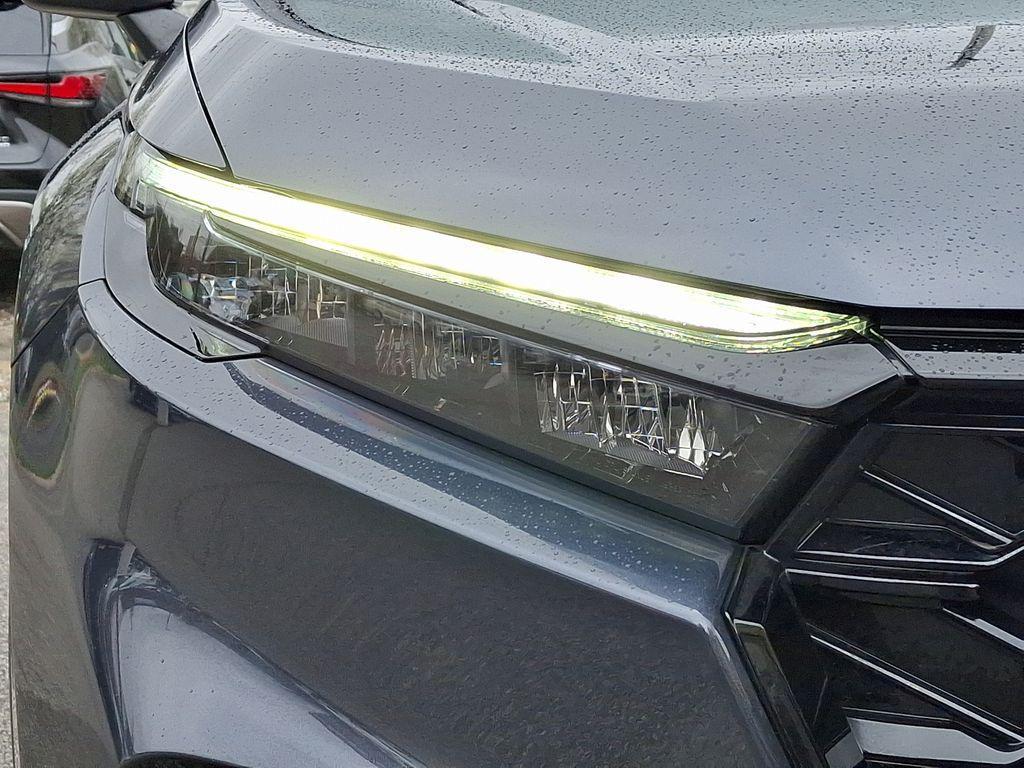 used 2025 Honda CR-V Hybrid car, priced at $37,500
