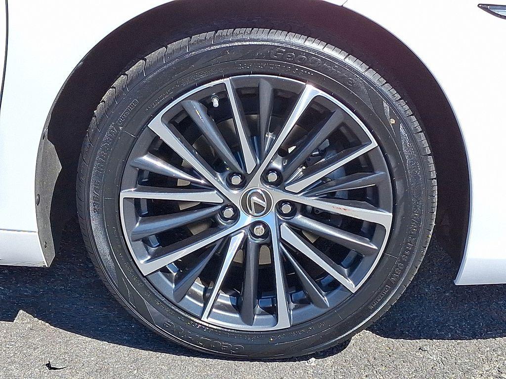used 2022 Lexus ES 350 car, priced at $34,350