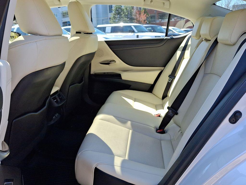 used 2022 Lexus ES 350 car, priced at $34,350