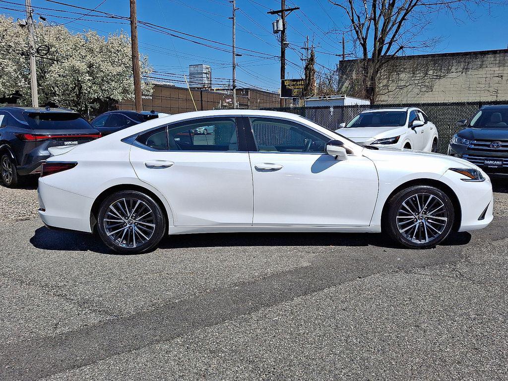 used 2022 Lexus ES 350 car, priced at $34,350