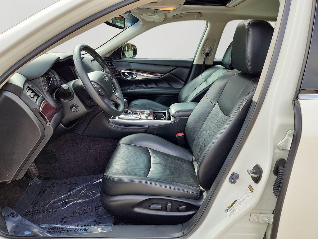 used 2019 INFINITI Q70L car, priced at $26,000