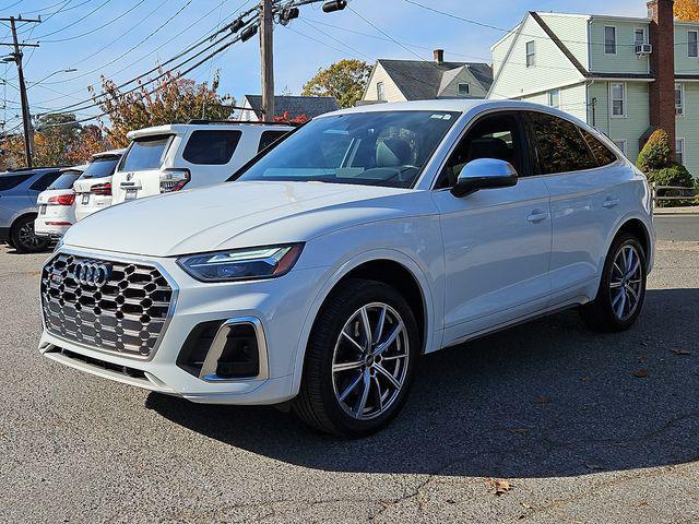 used 2022 Audi SQ5 car, priced at $32,138