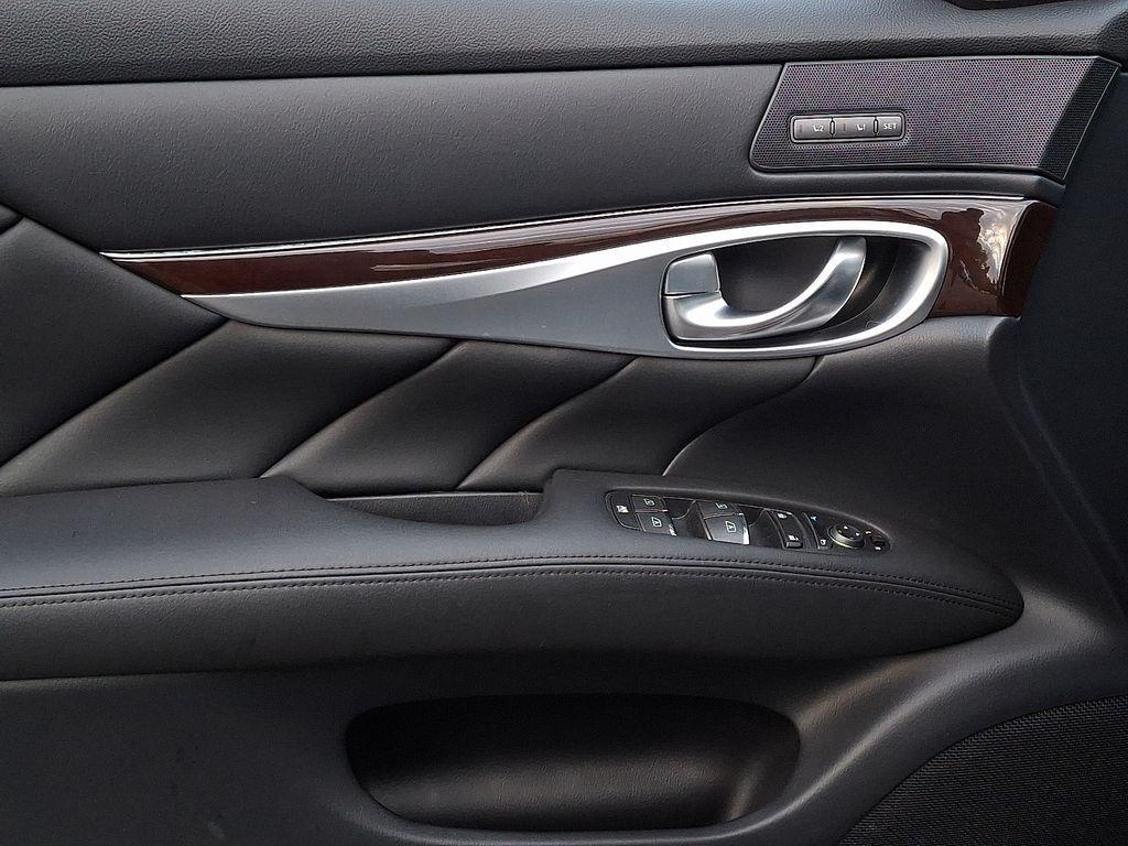 used 2014 INFINITI Q70 car, priced at $19,500