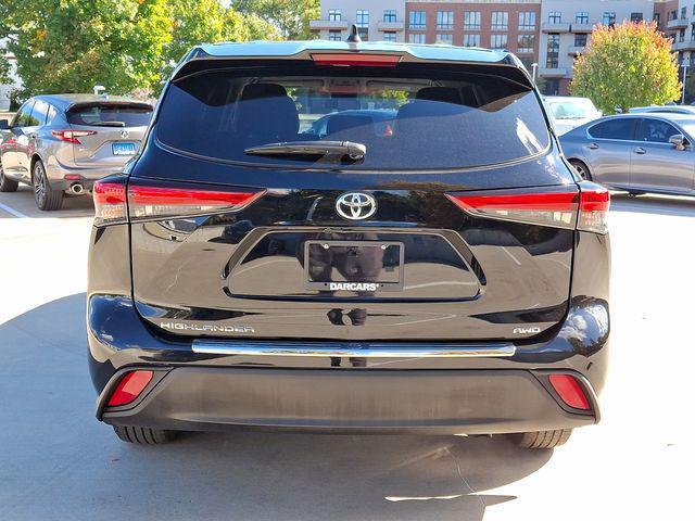 used 2023 Toyota Highlander car, priced at $36,797