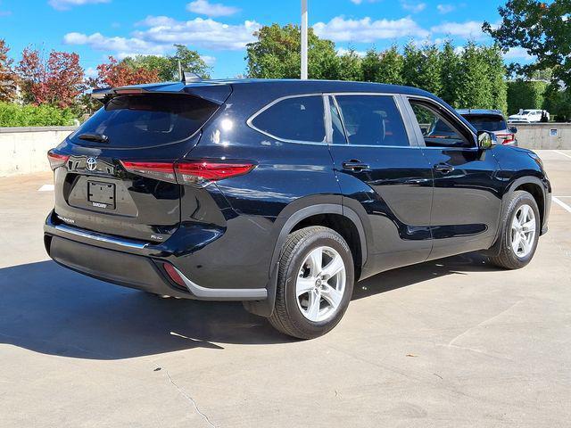 used 2023 Toyota Highlander car, priced at $36,797