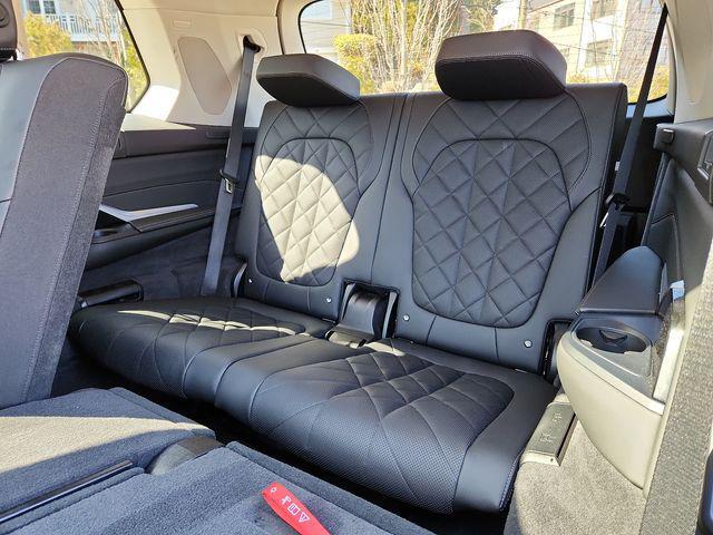 used 2025 BMW X7 car, priced at $67,500