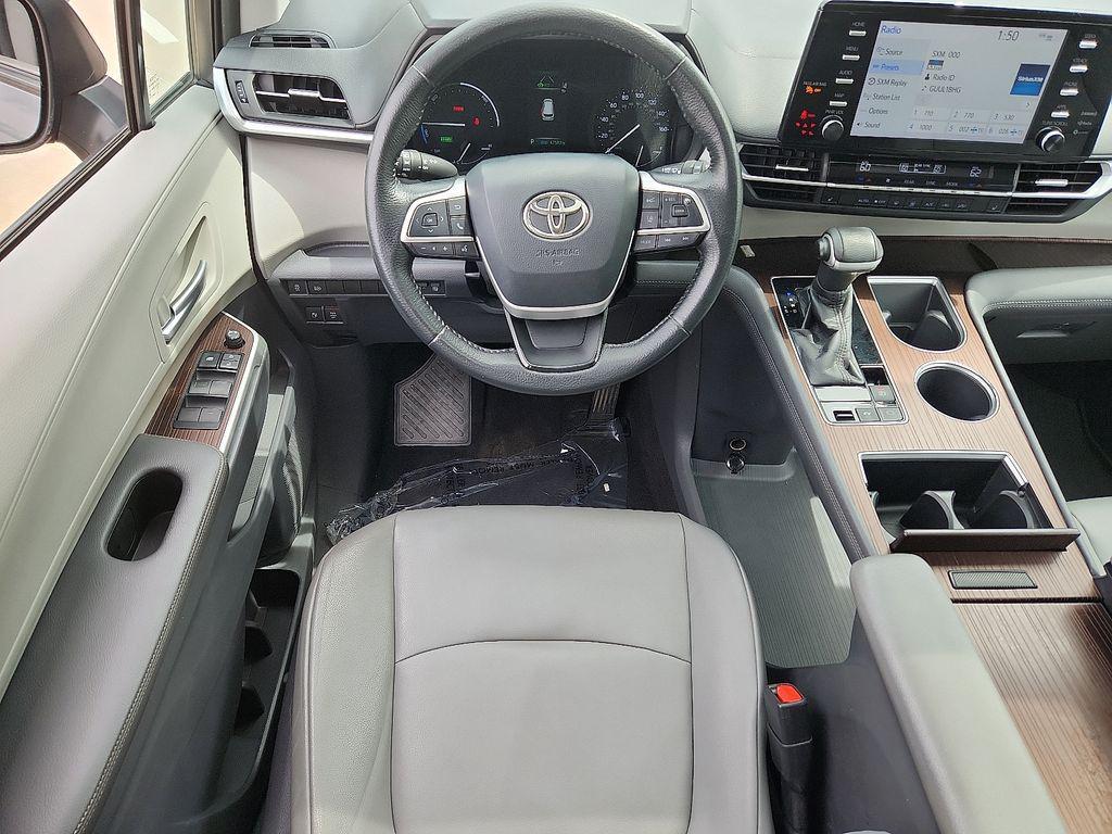 used 2021 Toyota Sienna car, priced at $38,175