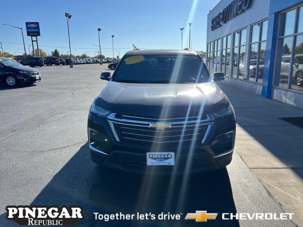 used 2023 Chevrolet Traverse car, priced at $28,498