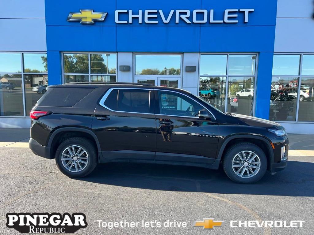 used 2023 Chevrolet Traverse car, priced at $28,498