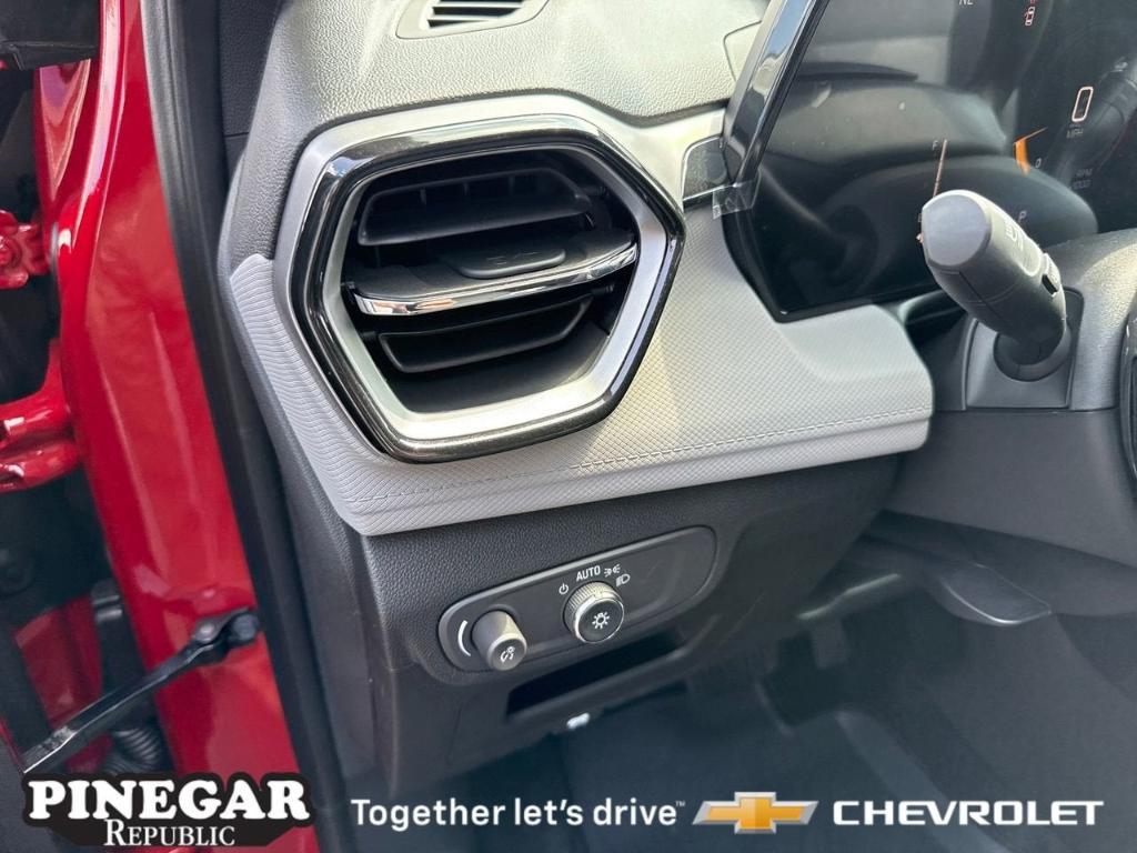 new 2026 Chevrolet TrailBlazer car, priced at $25,935