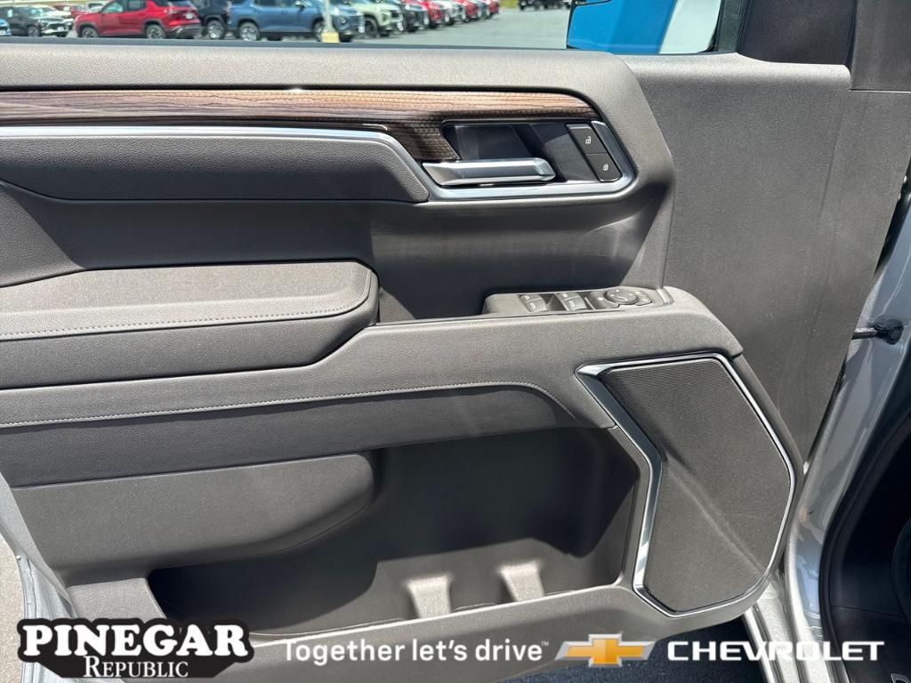 new 2025 Chevrolet Silverado 1500 car, priced at $51,270