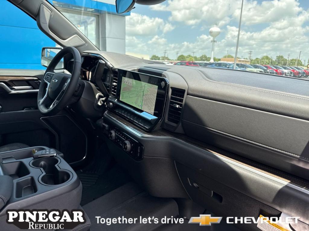 new 2025 Chevrolet Silverado 1500 car, priced at $51,270