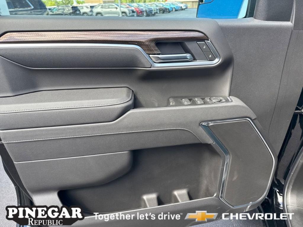 new 2025 Chevrolet Silverado 1500 car, priced at $50,820