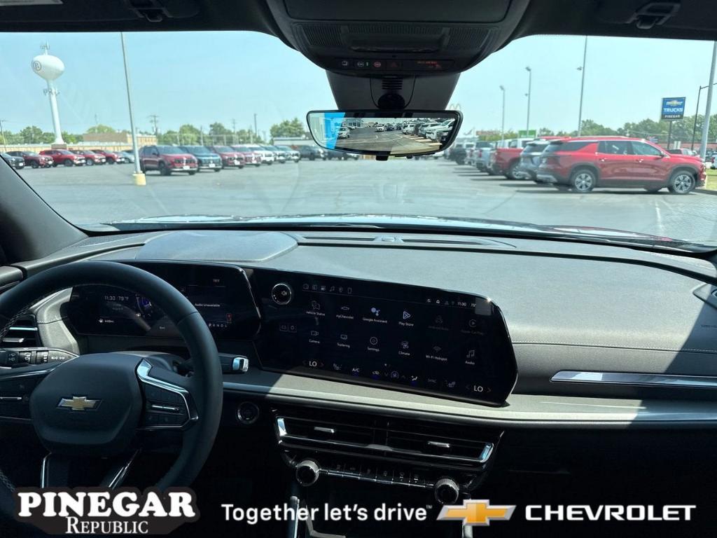 new 2026 Chevrolet Traverse car, priced at $42,070