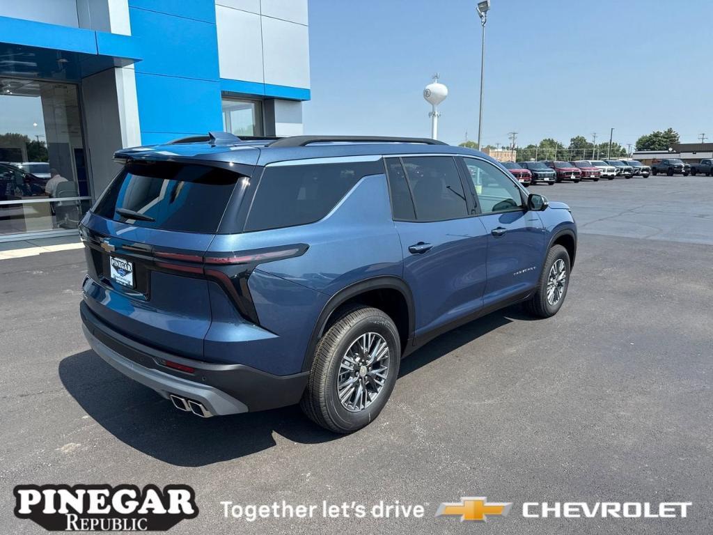 new 2026 Chevrolet Traverse car, priced at $42,070
