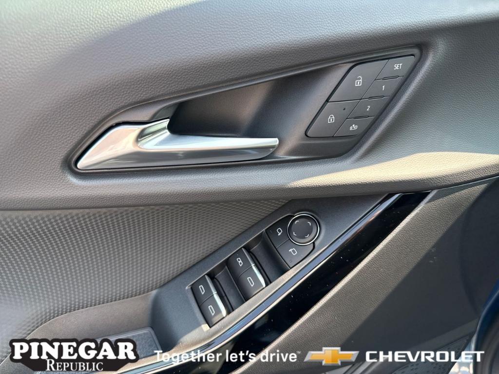 new 2026 Chevrolet Equinox car, priced at $38,840