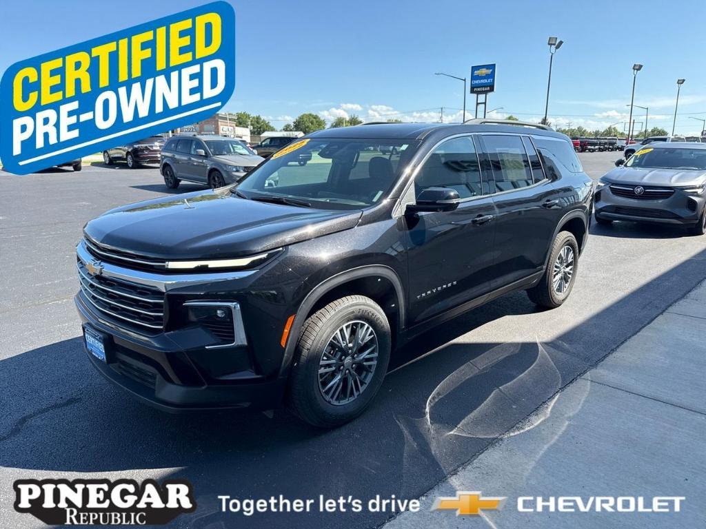 used 2025 Chevrolet Traverse car, priced at $39,154