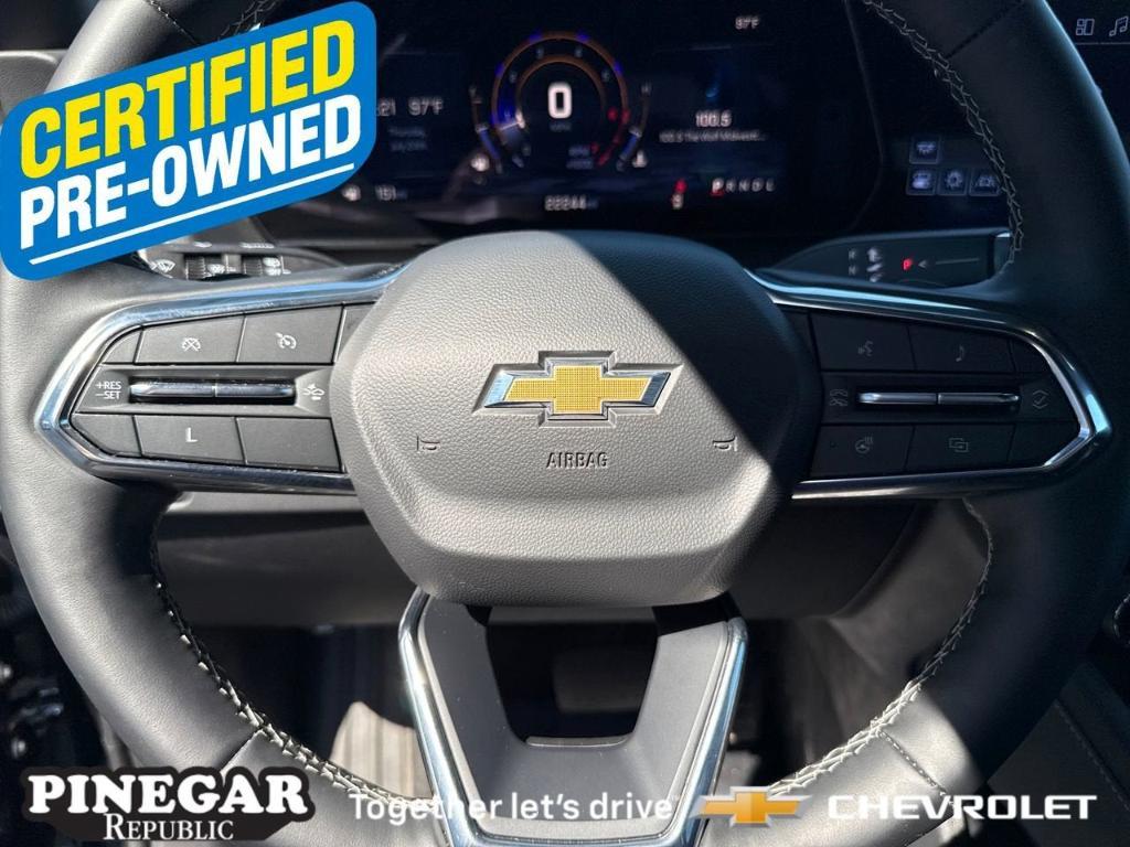 used 2025 Chevrolet Traverse car, priced at $39,154