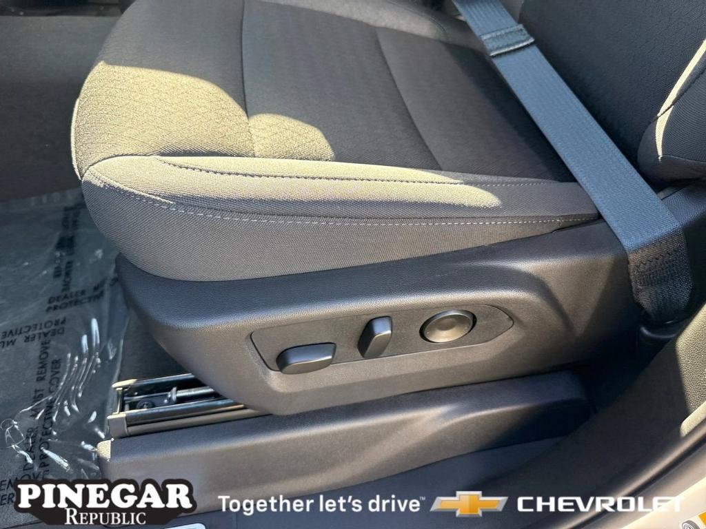 new 2026 Chevrolet Silverado 1500 car, priced at $44,195