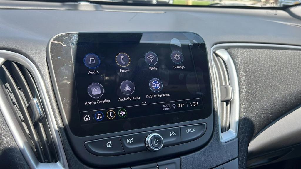 new 2025 Chevrolet Malibu car, priced at $23,598