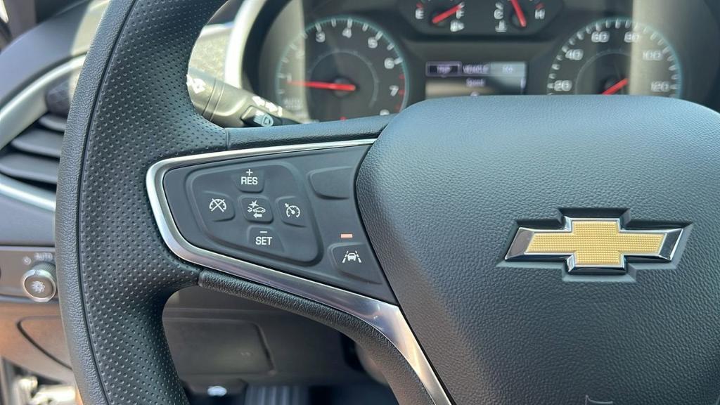 new 2025 Chevrolet Malibu car, priced at $23,598