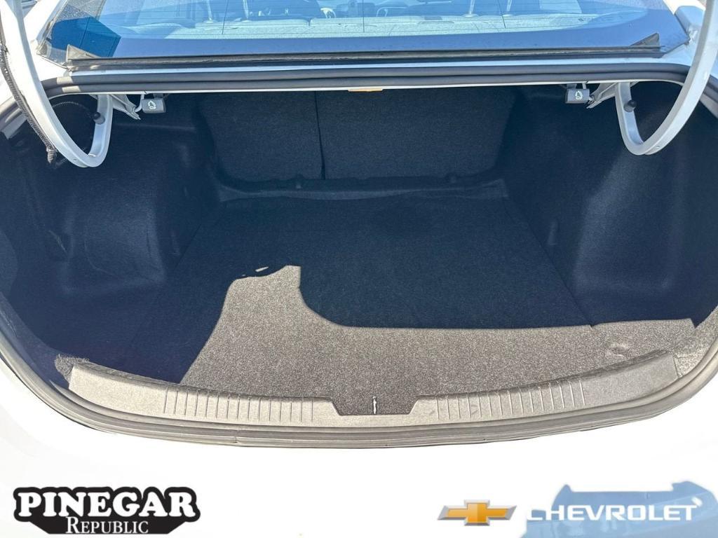 used 2024 Chevrolet Malibu car, priced at $19,398