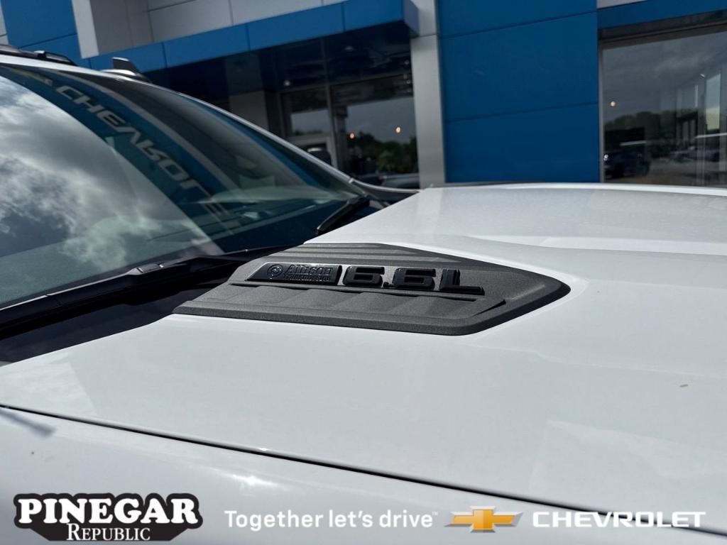 new 2025 Chevrolet Silverado 2500 car, priced at $55,315