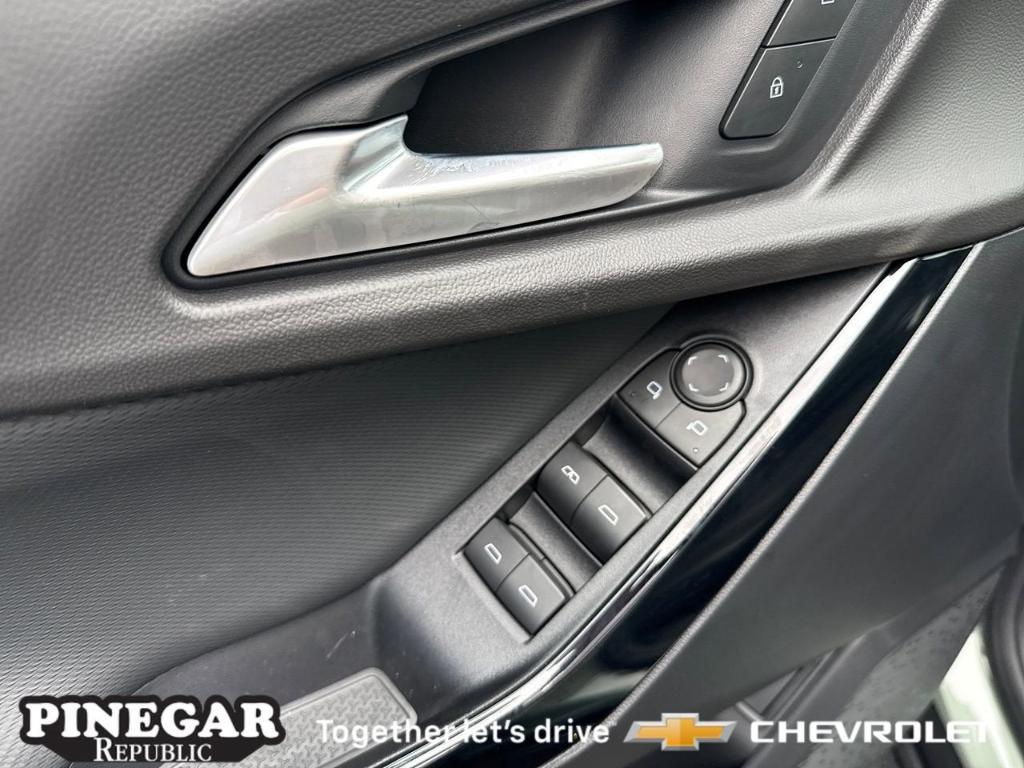 new 2026 Chevrolet Equinox car, priced at $37,155