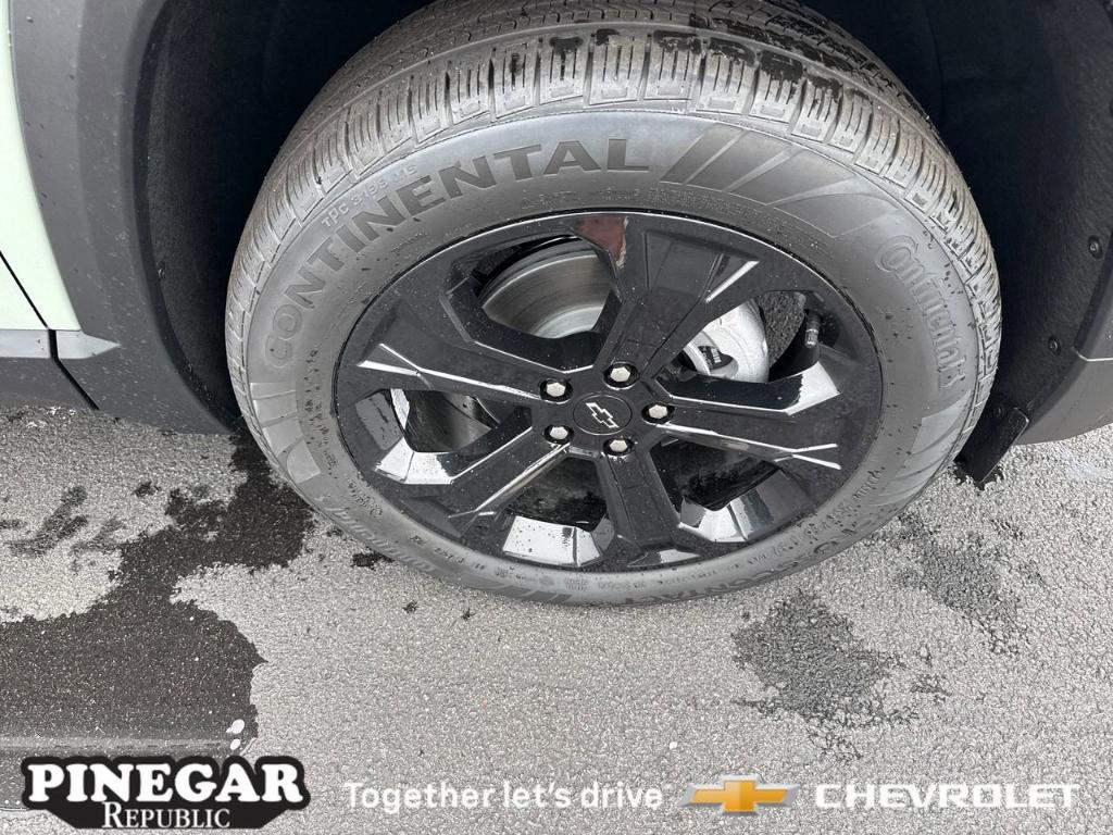new 2026 Chevrolet Equinox car, priced at $37,155
