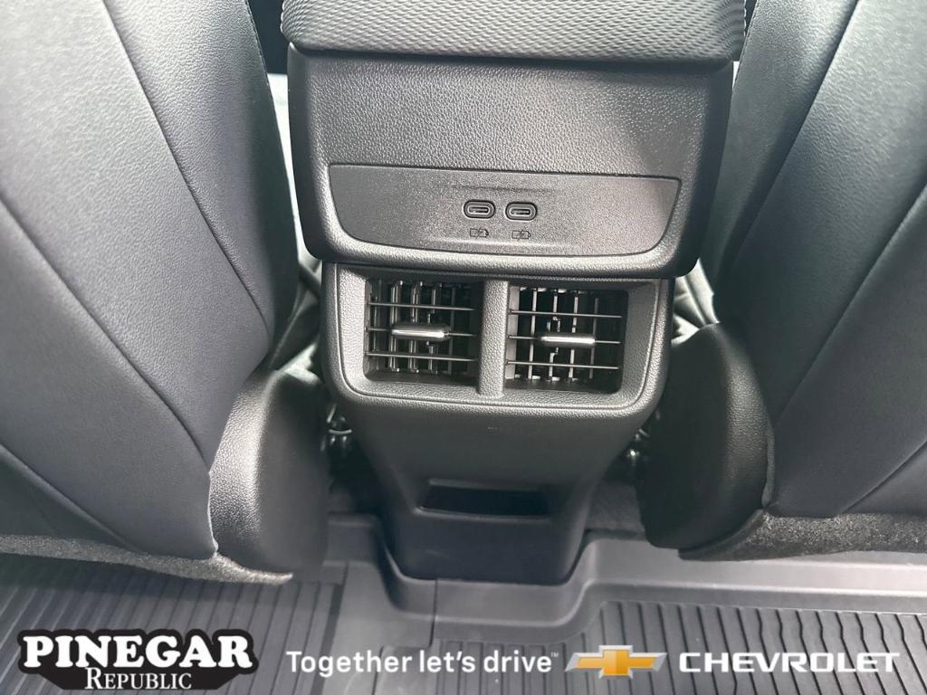 new 2026 Chevrolet Equinox car, priced at $37,155