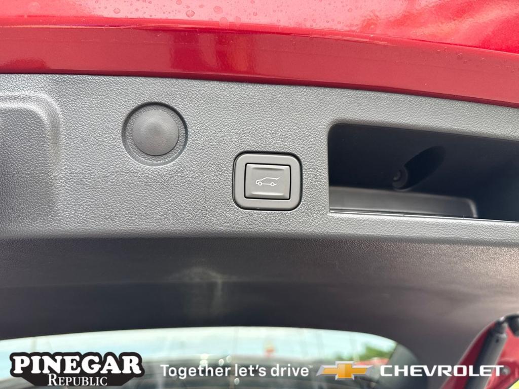new 2026 Chevrolet Equinox car, priced at $32,835