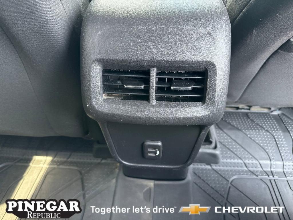 used 2022 Chevrolet Equinox car, priced at $19,812
