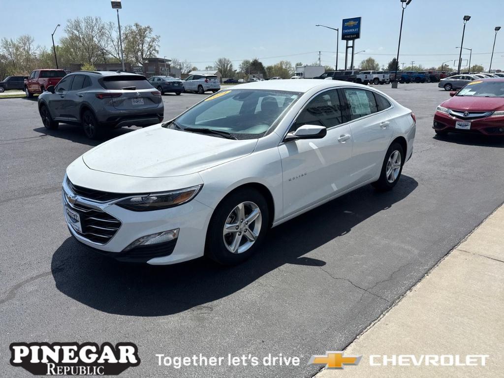 used 2024 Chevrolet Malibu car, priced at $21,418
