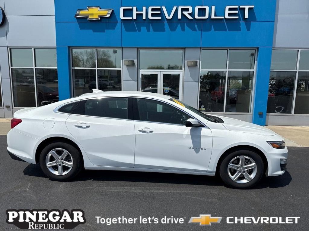 used 2024 Chevrolet Malibu car, priced at $20,304