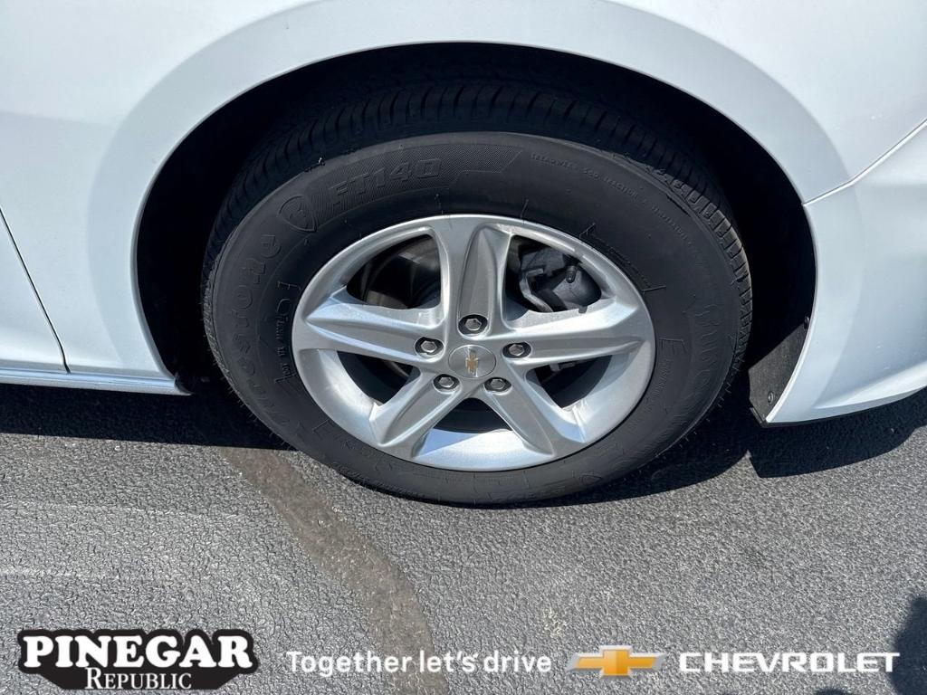 used 2024 Chevrolet Malibu car, priced at $20,304